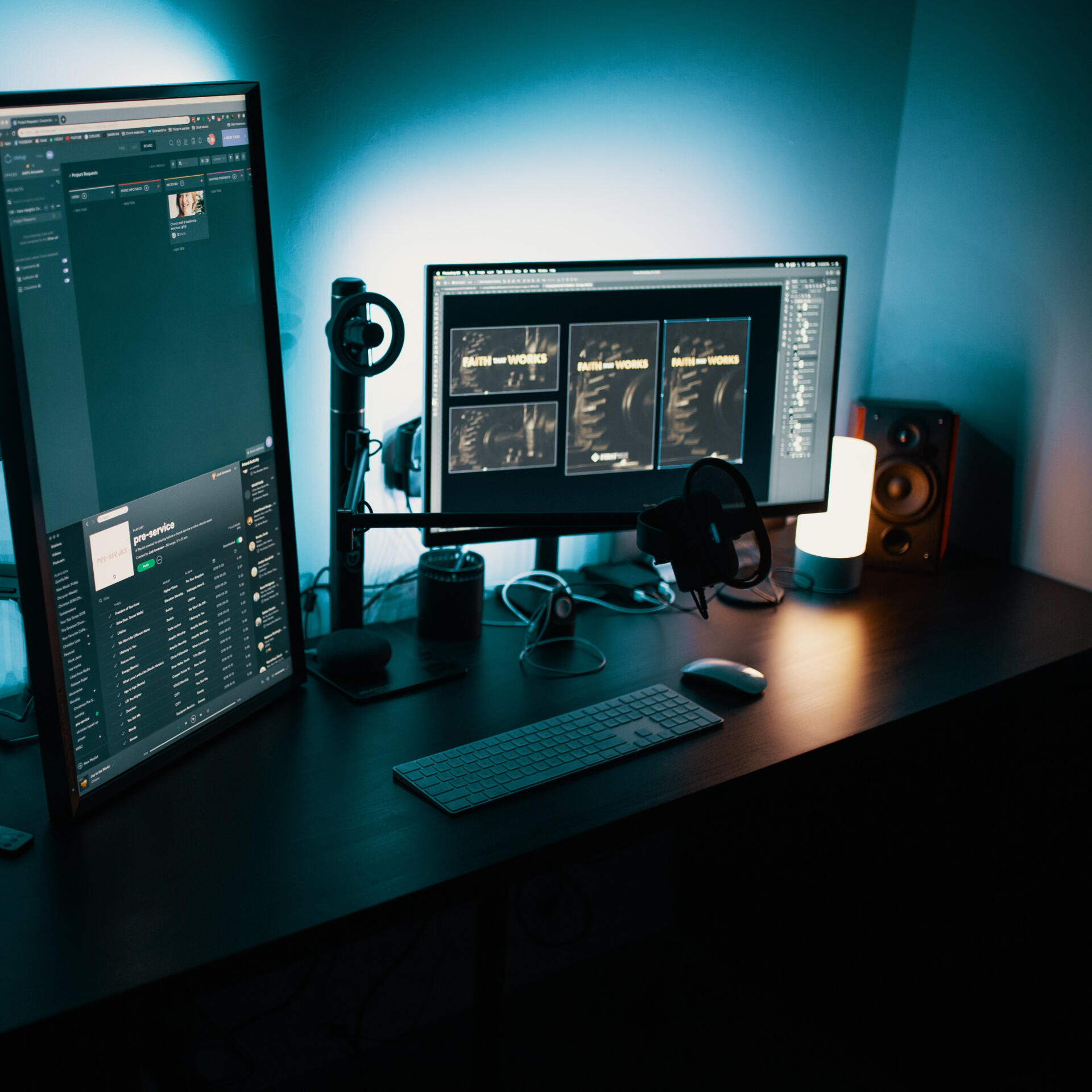 Online flipbook publishing platform with social media sharing and website embedding capabilities